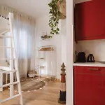 Tra I Tetti Di Campetto, Attico Con Terrazzo E Ascensore E Parcheggio Gratuito