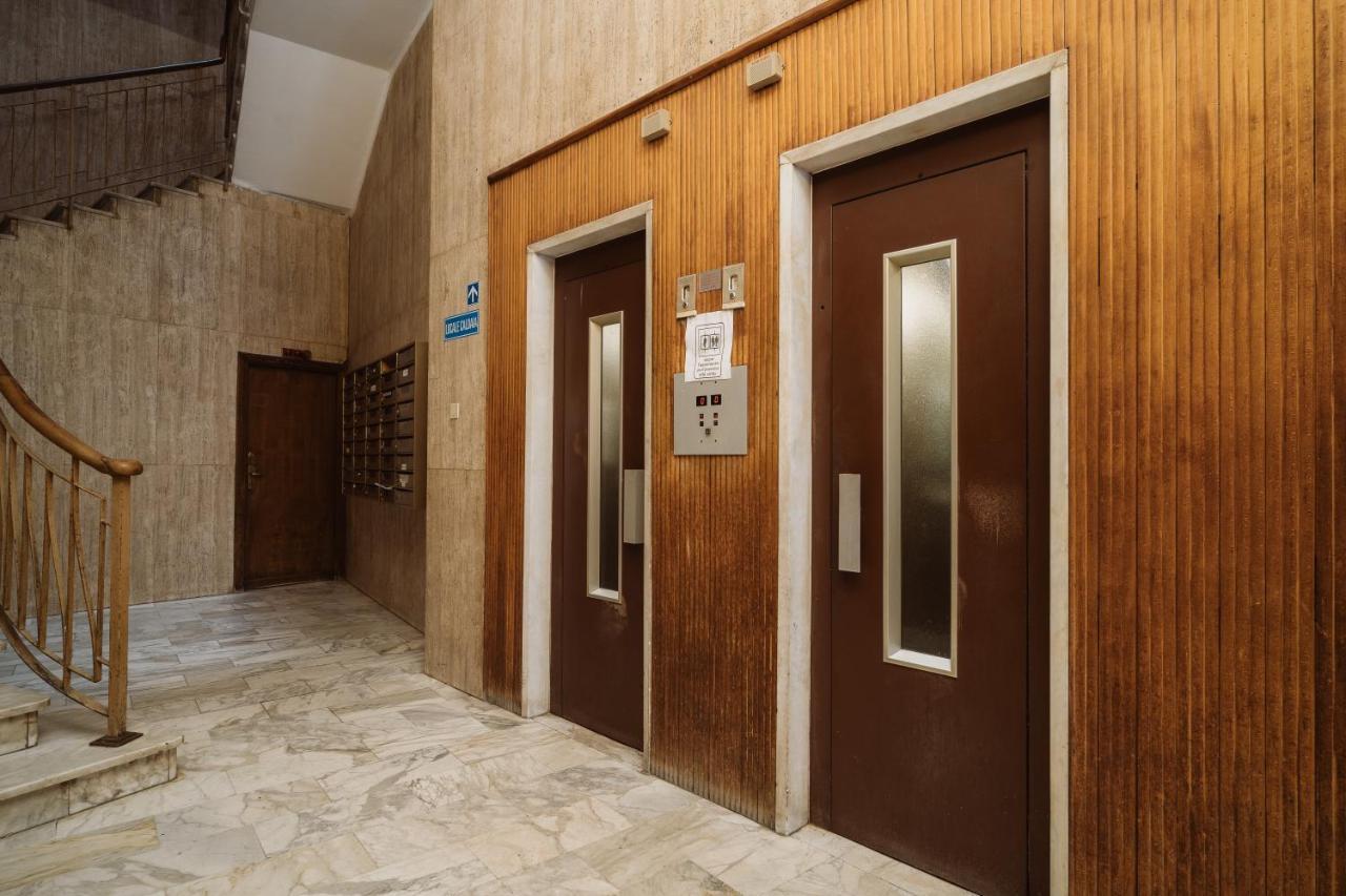 Tra I Tetti Di Campetto, Attico Con Terrazzo E Ascensore E Parcheggio Gratuito