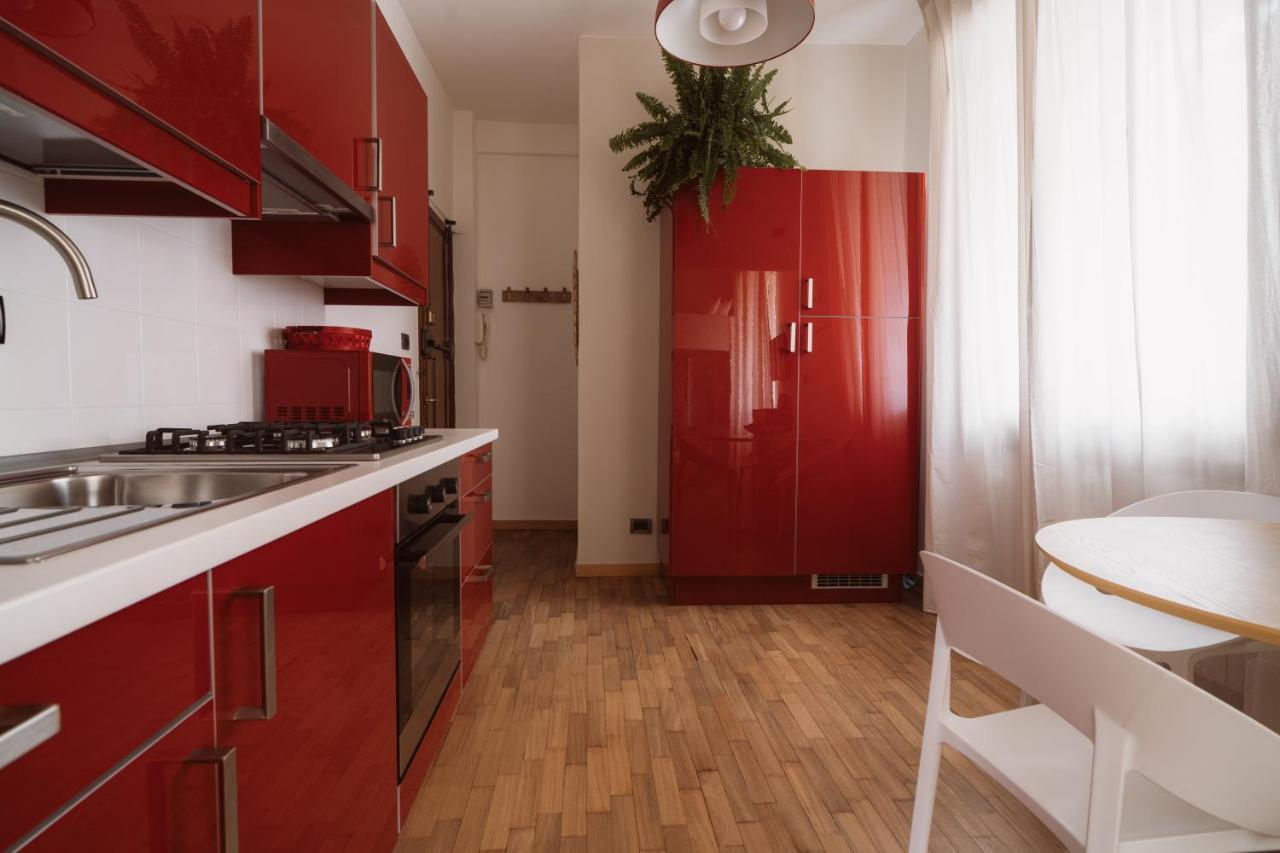 Appartamento Tra I Tetti Di Campetto, Attico Con Terrazzo E Ascensore E Parcheggio Gratuito Genova